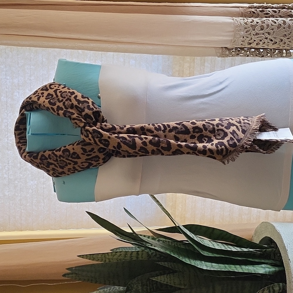 J Jill woman's Camelmulti multi-functional scarf wrap. One size. - Picture 5 of 11